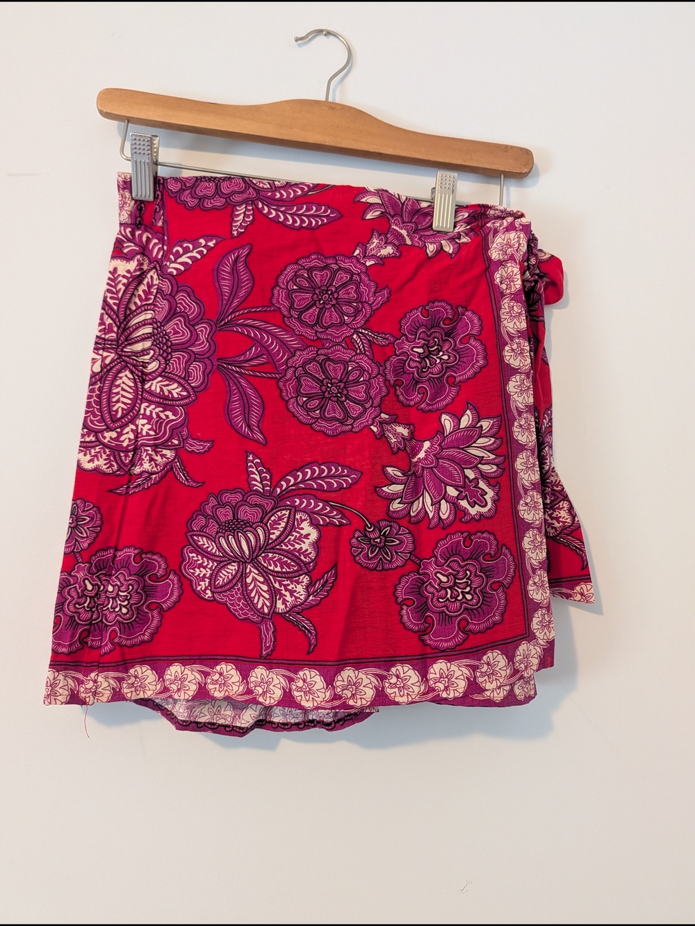 Women’s Pink Floral Wrap Shorts